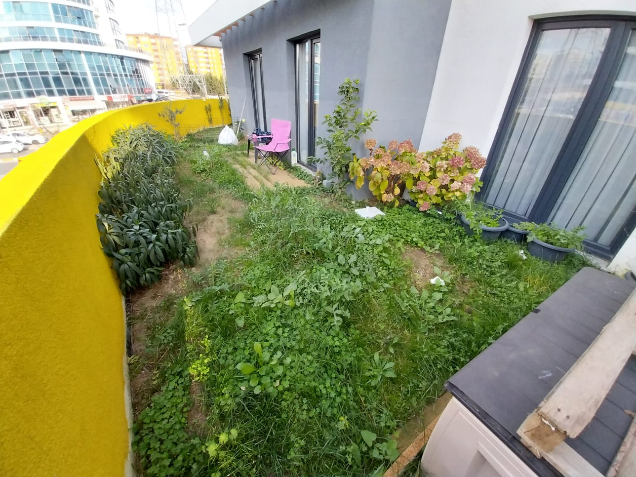 Yenişehir Optimum Meydan Kurtköy Satılık 2+1 Bahçe Katı Daire