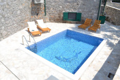 2+1 Stone Villa with swimming pool in Tivat 