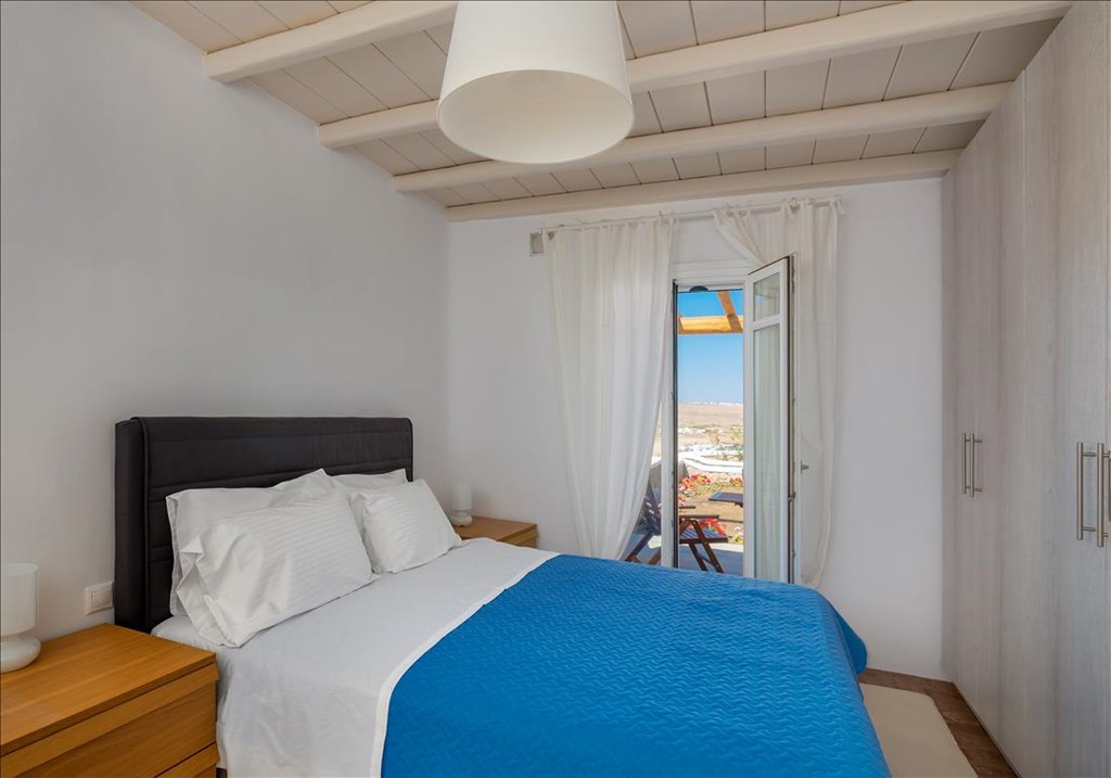 4+1 for sale Maisonette with sea, magnificent view of the city in Mykonos