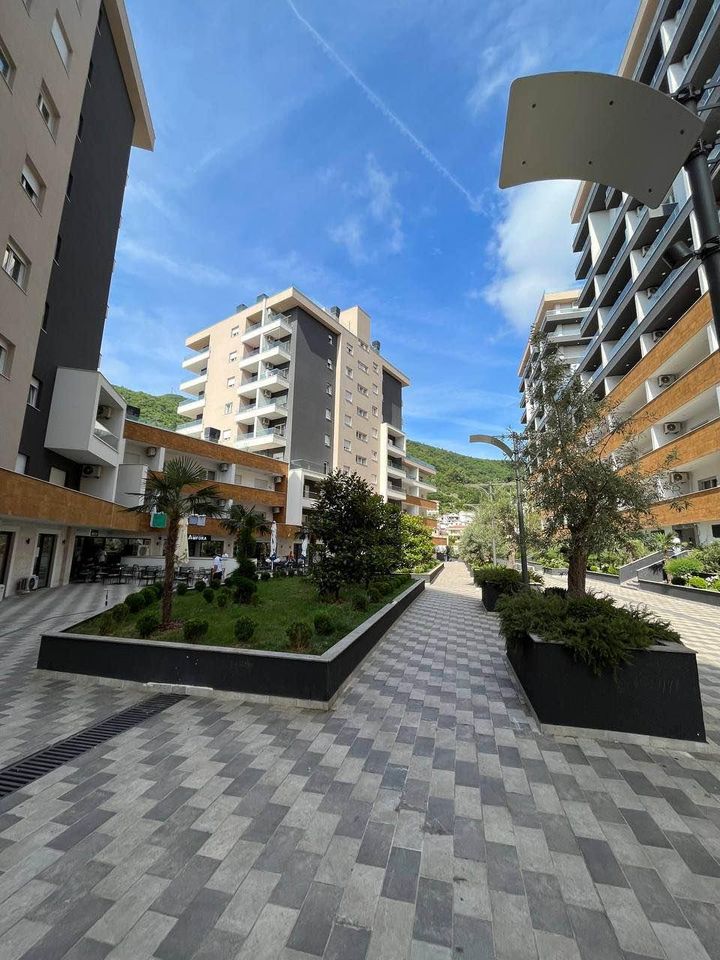 33M2 STUDIO FLAT FOR SALE IN BUDVA, MONTENEGRO