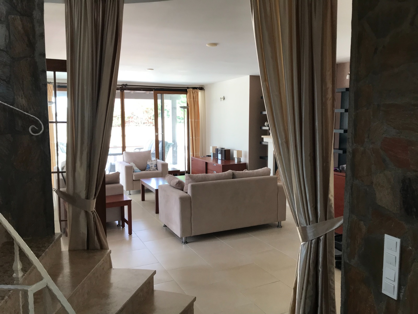 Furnished Stone Villa with Private Pool on 590 m2 Plot in Kuşadası Soğucak