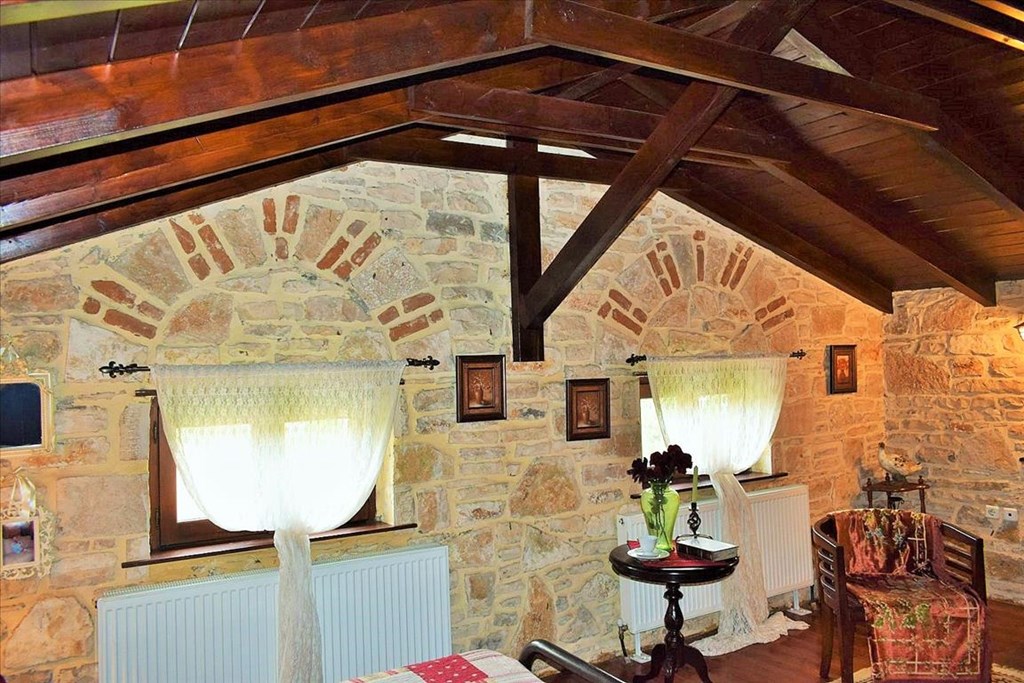 7+1 for sale Detached house in Thessaloniki